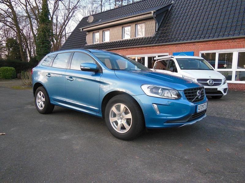 Gebraucht Volvo XC60 150 PS (110 kW) 2017 Blau SUV