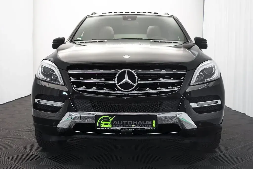 Gebraucht Mercedes ML350 258 PS (189 kW) 2014 Schwarz SUV