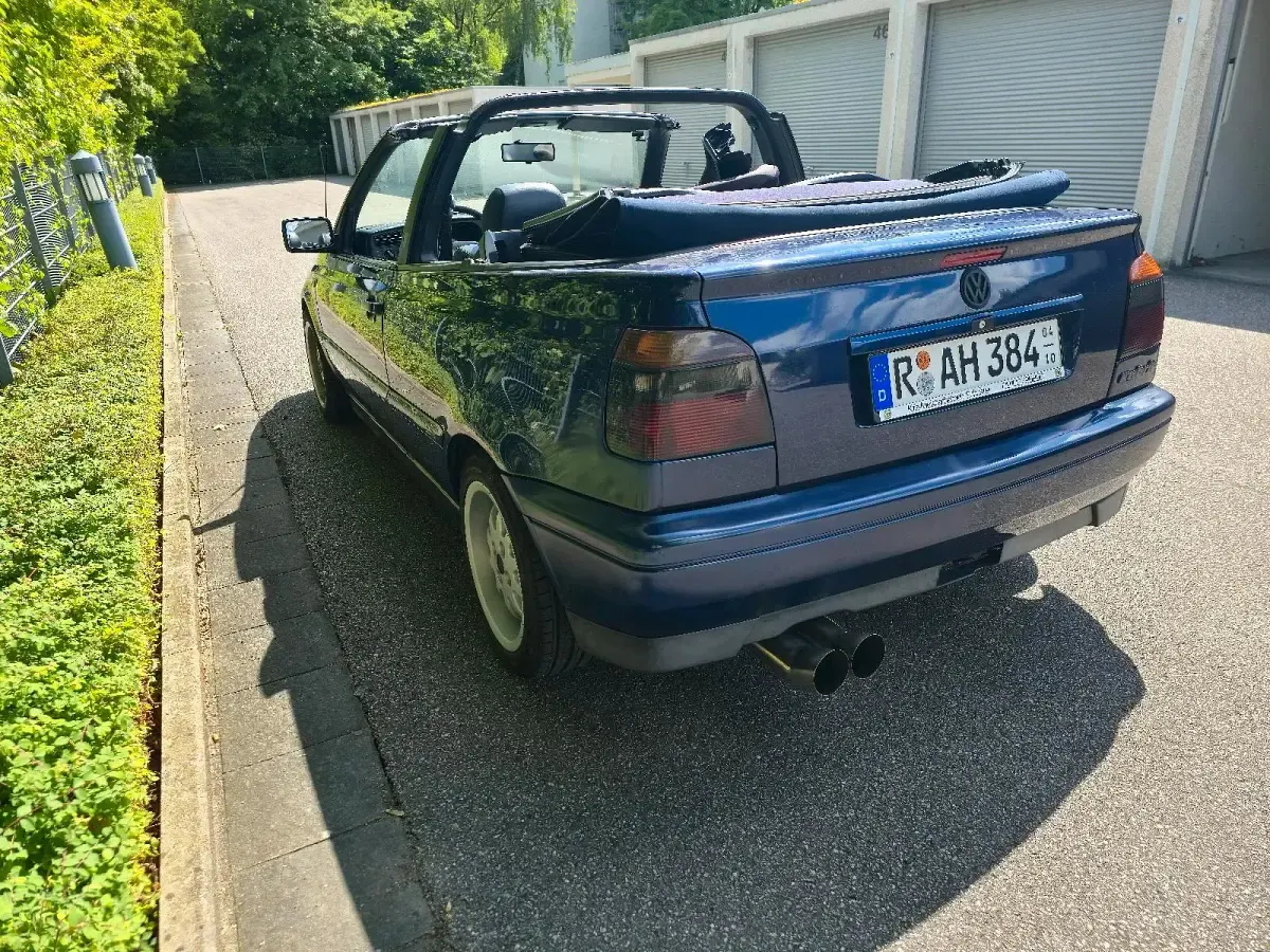 Gebraucht VW Golf Cabriolet 90 PS (66 kW) 1997 Blau Cabrio