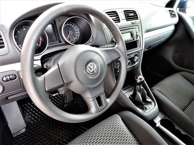 Gebraucht VW Golf VI Trendline 105 PS (77 kW) 2010 Blau metallic Kleinwagen