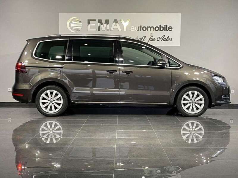 Gebraucht VW Sharan Highline 150 PS (110 kW) 2017 Braun (black oak brown metallic) Van / Kleinbus