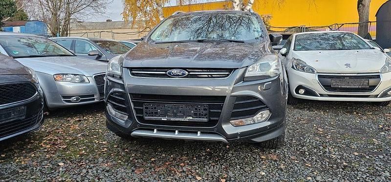 Gebraucht Ford Kuga Individual 179 PS (131 kW) 2014 Grau SUV