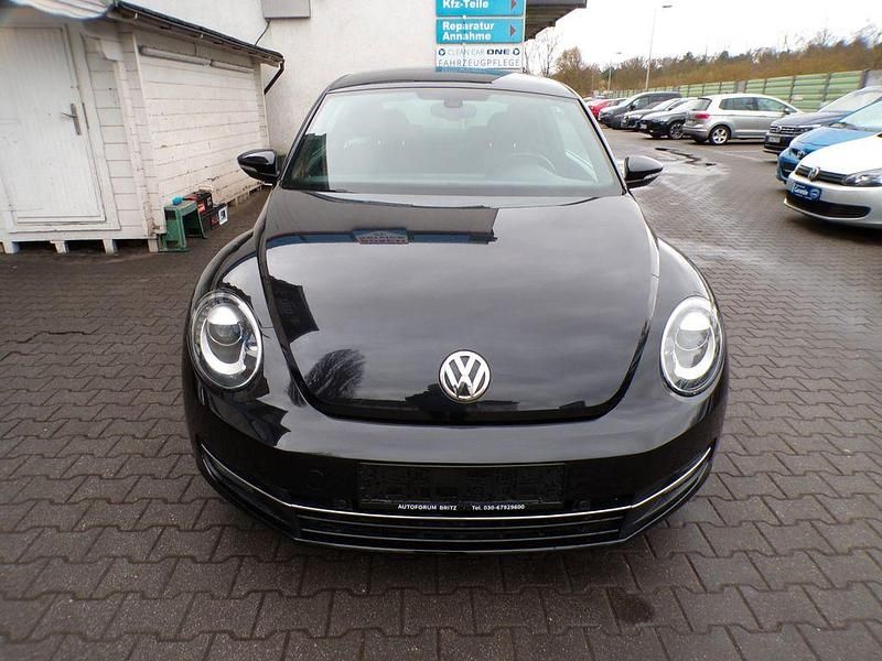 Gebraucht VW Beetle Design 105 PS (77 kW) 2013 Schwarz Kleinwagen