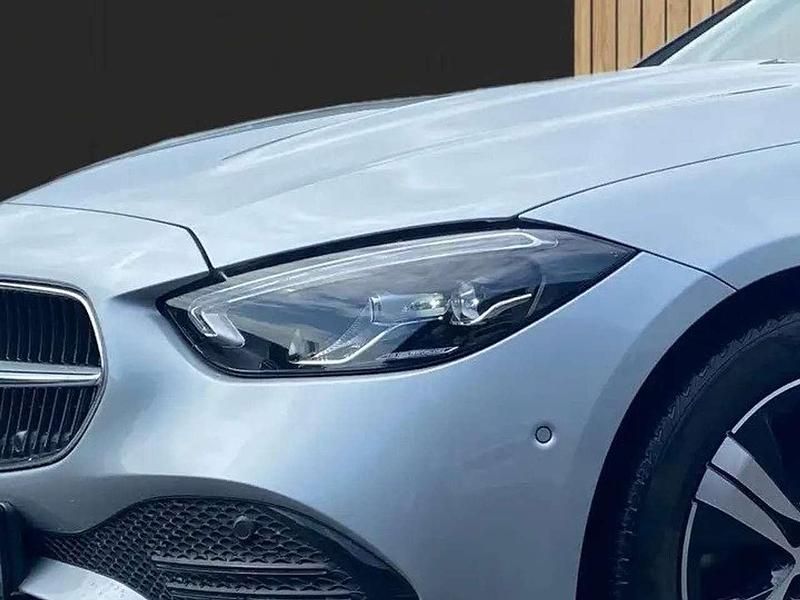 Silber Gebraucht 2022 Mercedes C180 Avantgarde Limousine | 32.500 € (Fairer Preis) - Bild 1/4