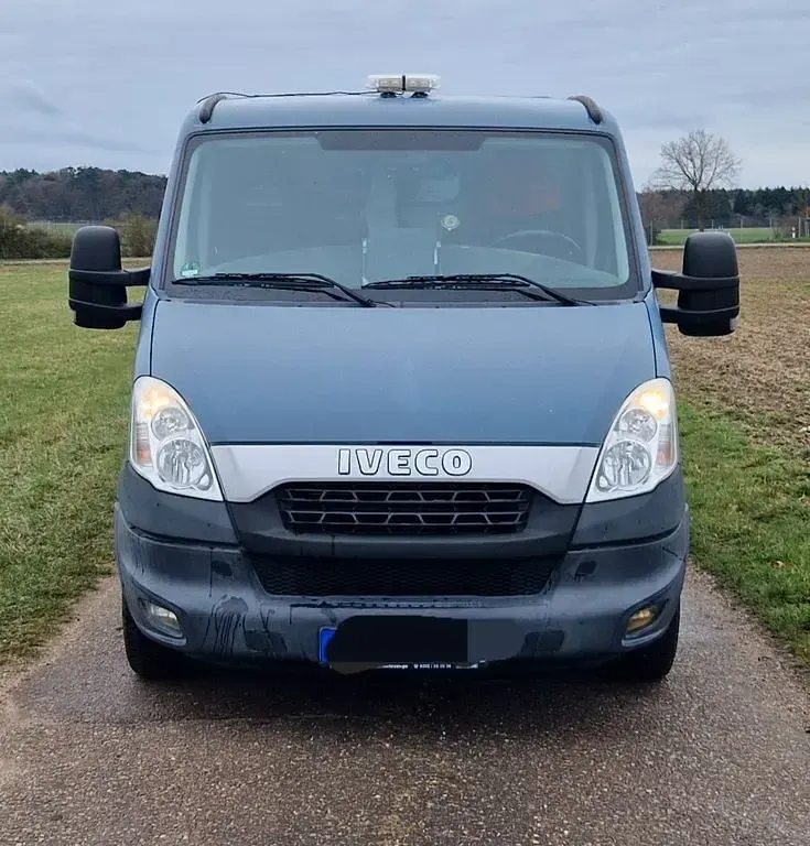 Gebraucht Iveco Daily 150 PS (110 kW) 2013 Blau Limousine