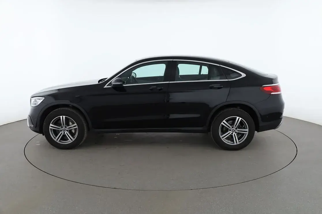 Gebraucht Mercedes GLC300e 122 PS (89 kW) 2022 Schwarz SUV