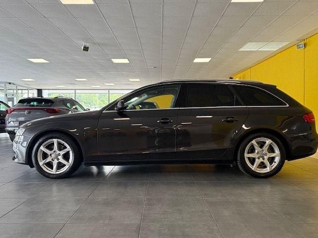 Gebraucht Audi A4 Ambition 160 PS (117 kW) 2011 Grau Kombi