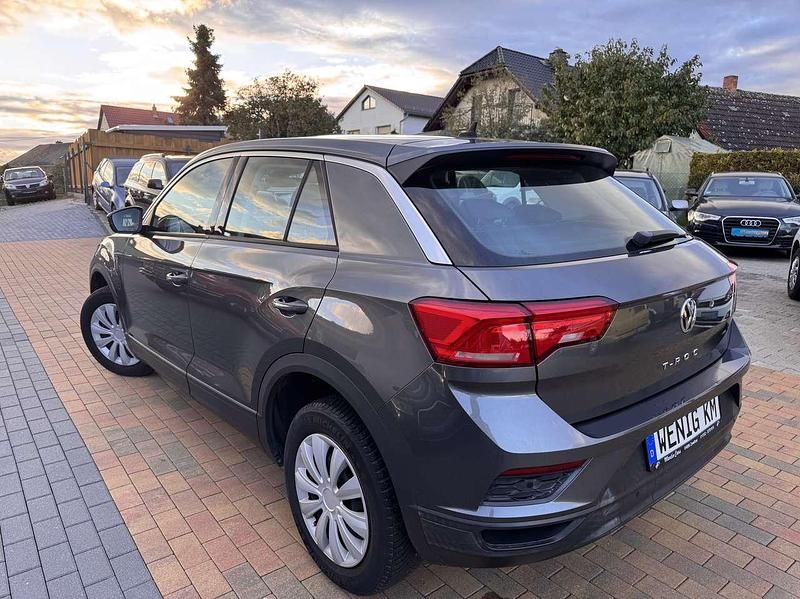 Używany VW T-Roc 116 KM (85 kW) 2018 Szary SUV