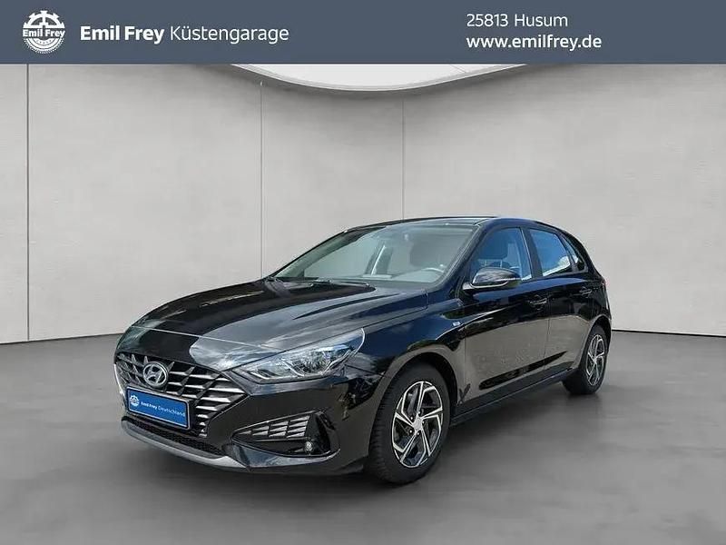 Schwarz Gebraucht 2023 Hyundai i30 GO! Limousine | 15.980 € (Guter Preis) - Bild 1/4