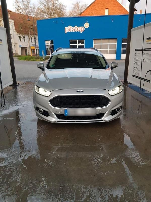 Gebraucht Ford Mondeo ST-Line 150 PS (110 kW) 2017 Silber Kombi