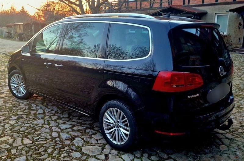 Gebraucht VW Sharan Cup 140 PS (102 kW) 2015 Schwarz Van / Kleinbus