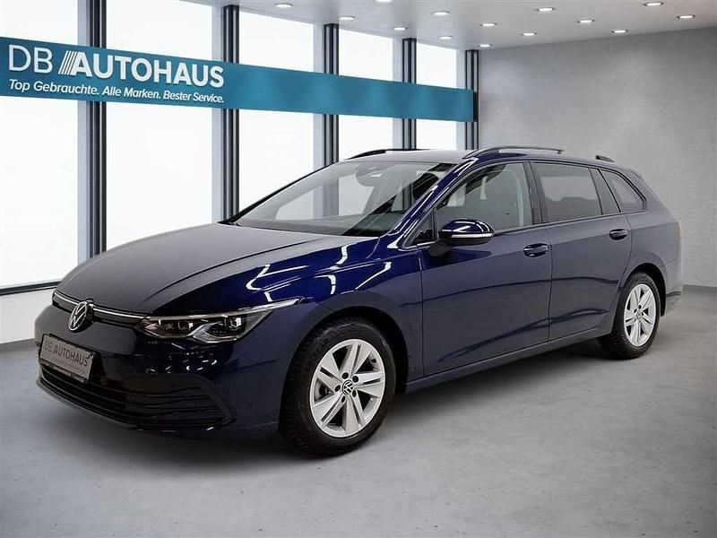 Blau Gebraucht 2024 VW Golf VIII Life Kombi | 23.870 € (Guter Preis) - Bild 1/4