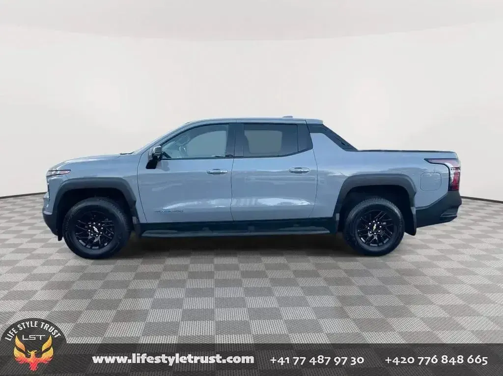 Gebraucht Chevrolet Silverado LT 473 kW (644 PS) 2025 Grau SUV