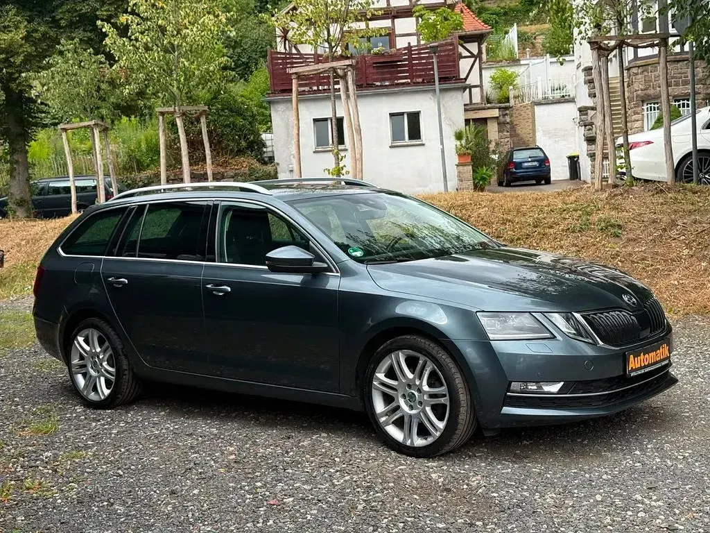 Gebraucht Skoda Octavia Style 150 PS (110 kW) 2019 Grau Kombi