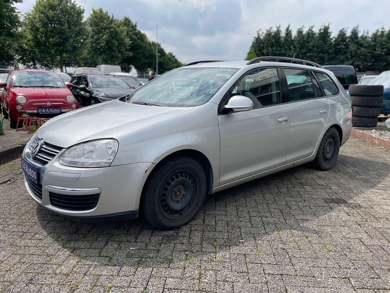 Gebraucht VW Golf V Trendline 105 PS (77 kW) 2008 Silber Kombi