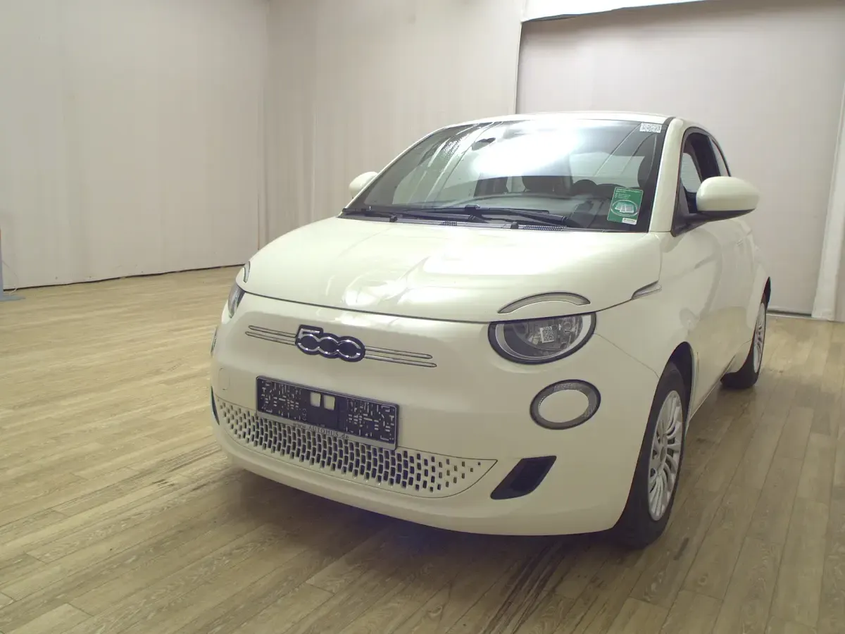 Gebraucht Fiat 500e 69 kW (95 PS) 2023 Weiss Limousine