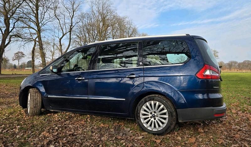 Gebraucht Ford Galaxy Ghia 140 PS (102 kW) 2010 Blau Van / Kleinbus