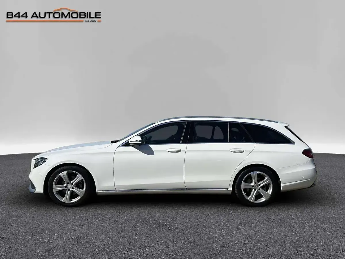 Gebraucht Mercedes E220 Avantgarde 194 PS (142 kW) 2016 Polarweiss Kombi