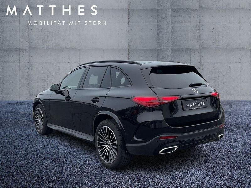 Gebraucht Mercedes GLC220 AMG 197 PS (144 kW) 2025 Schwarz SUV