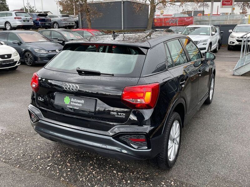 Gebraucht Audi Q2 Advanced Plus 150 PS (110 kW) 2022 Mythosschwarz metallic SUV