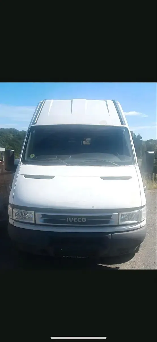 Occasion Iveco Daily 140 ch (102 kW) 2004 Blanc Monospace
