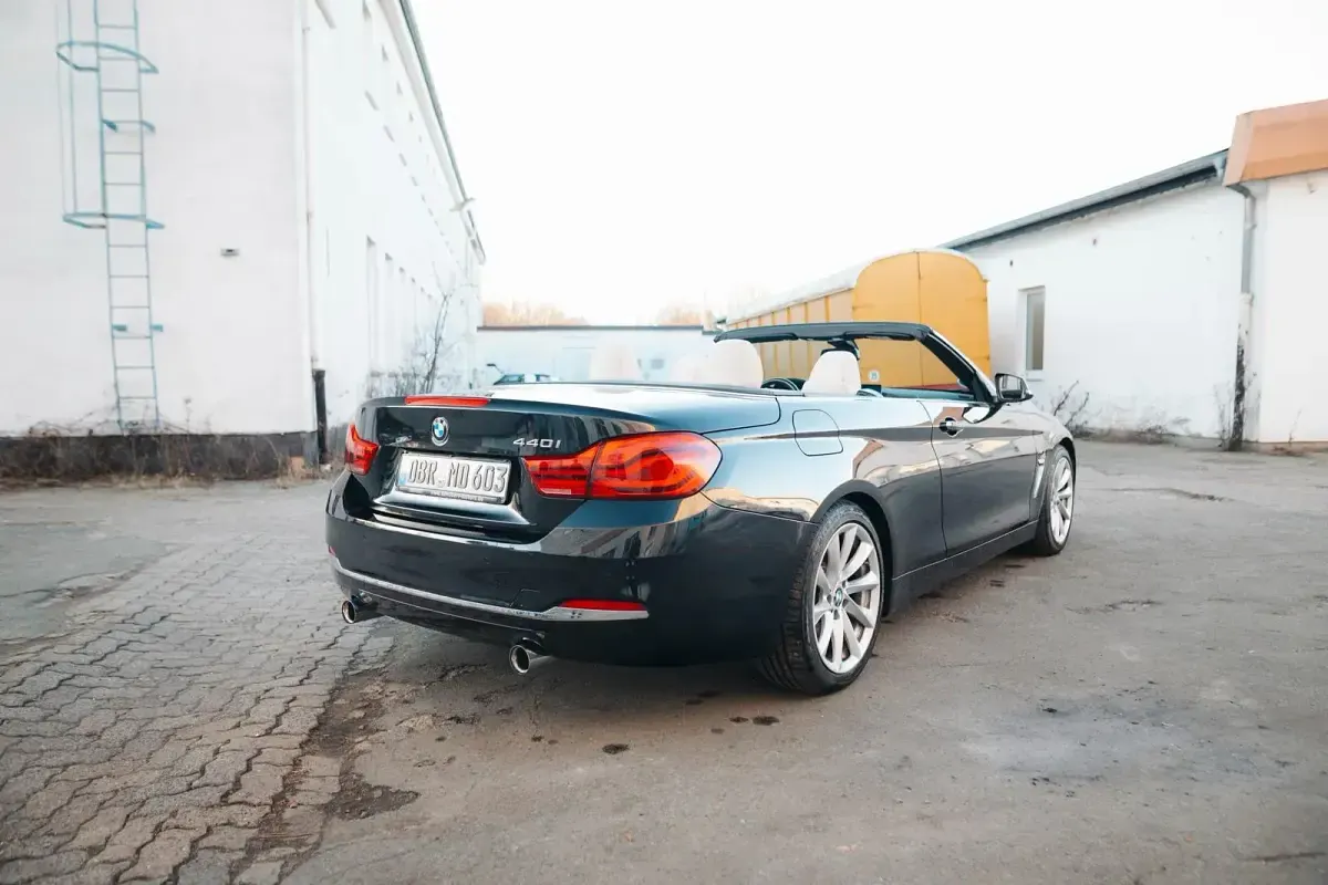 Gebraucht BMW 440 M Performance 326 PS (239 kW) 2017 Schwarz Cabrio
