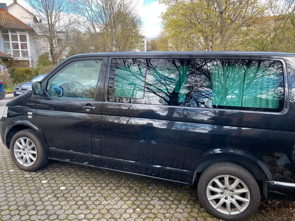 Gebraucht VW Multivan Startline 174 PS (127 kW) 2007 Schwarz Van / Kleinbus