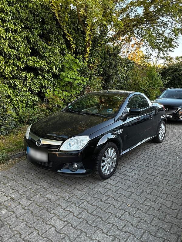 Second-hand Opel Tigra 2009 Negru Cabrio