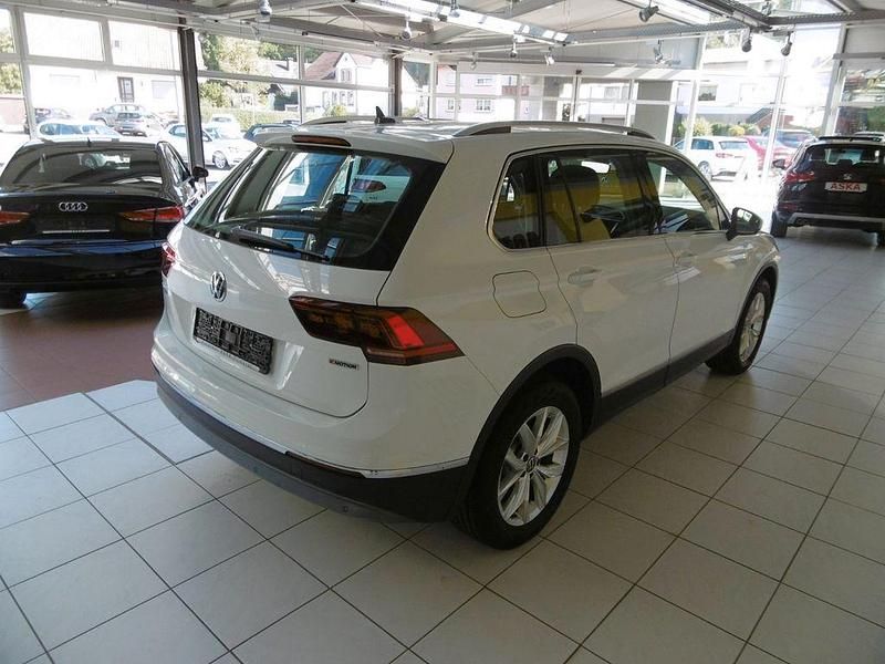 Gebraucht VW Tiguan Highline 190 PS (139 kW) 2020 Weiß SUV
