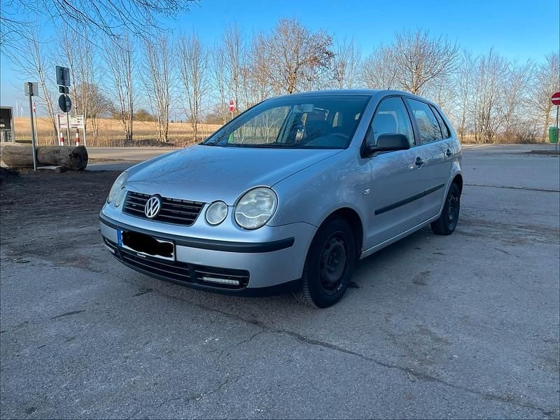 Gebraucht VW Polo 64 PS (47 kW) 2002 Silber Kleinwagen