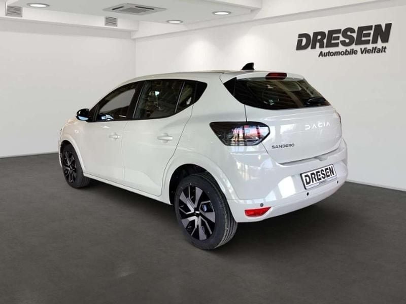 Neu Dacia Sandero Expression 110 PS (80 kW) 2026 Beige Kleinwagen