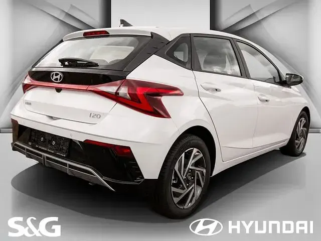 Gebraucht Hyundai i20 Trend 74 PS (54 kW) 2025 Atlas white Kleinwagen
