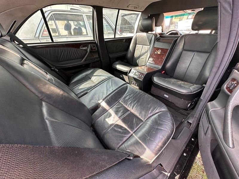 Usata Mercedes E280 204 CV (150 kW) 2002 Nero Berlina