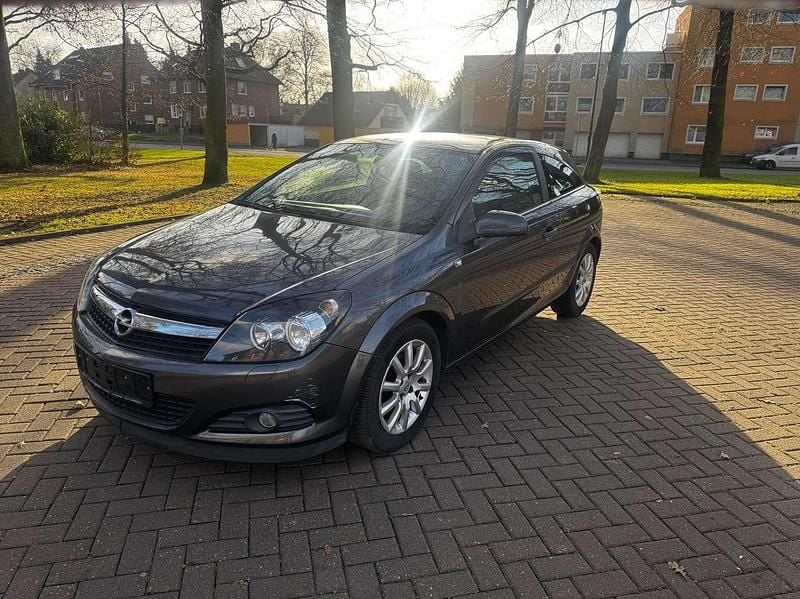 Gebraucht Opel Astra 90 PS (66 kW) 2009 Karbongrau Coupé