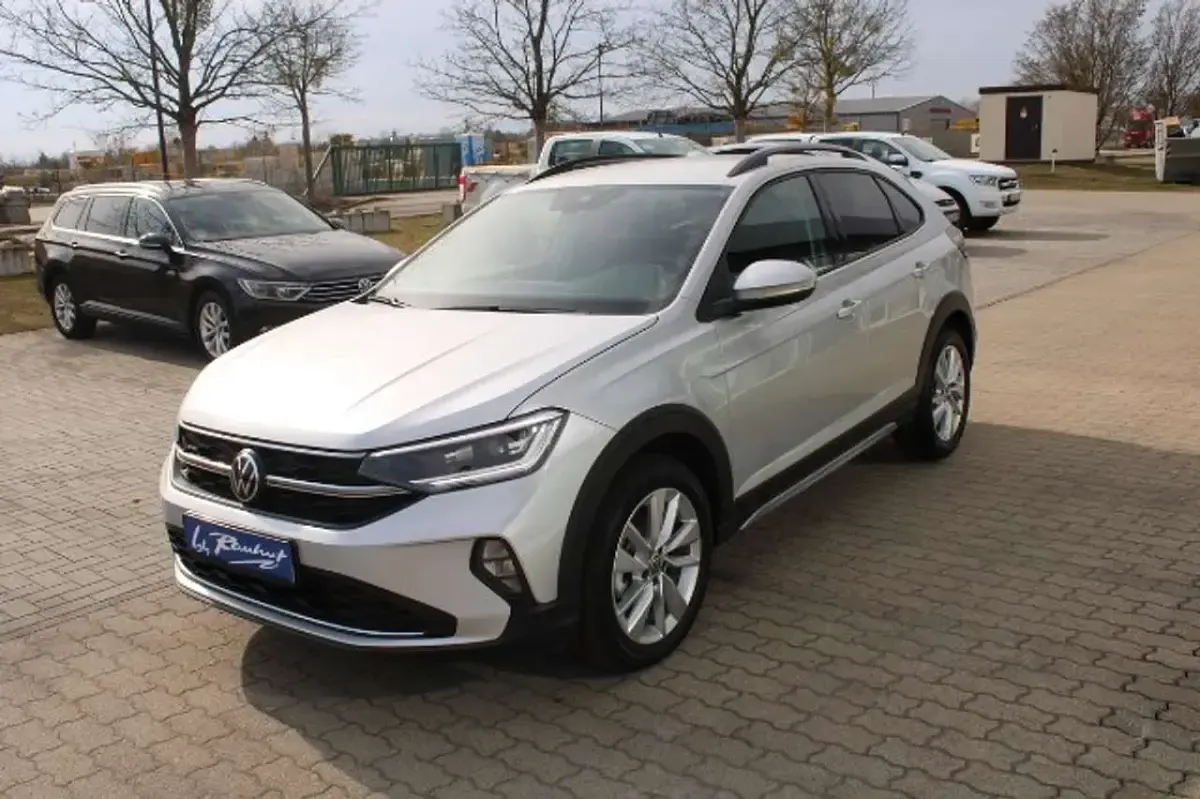Neu VW Taigo Life 116 PS (85 kW) 2025 Reflexsilber metallic SUV