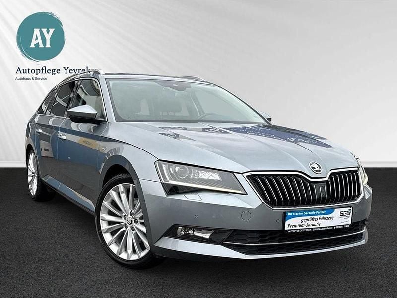 Grau Gebraucht 2016 Skoda Superb LAURIN & KLEMENT Kombi | 19.950 € (Fairer Preis) - Bild 1/4