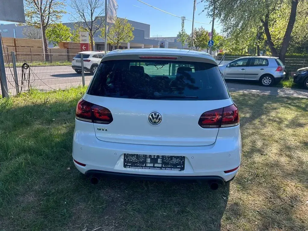 Usata VW Golf VI GTI 211 CV (155 kW) 2011 Bianco Utilitaria