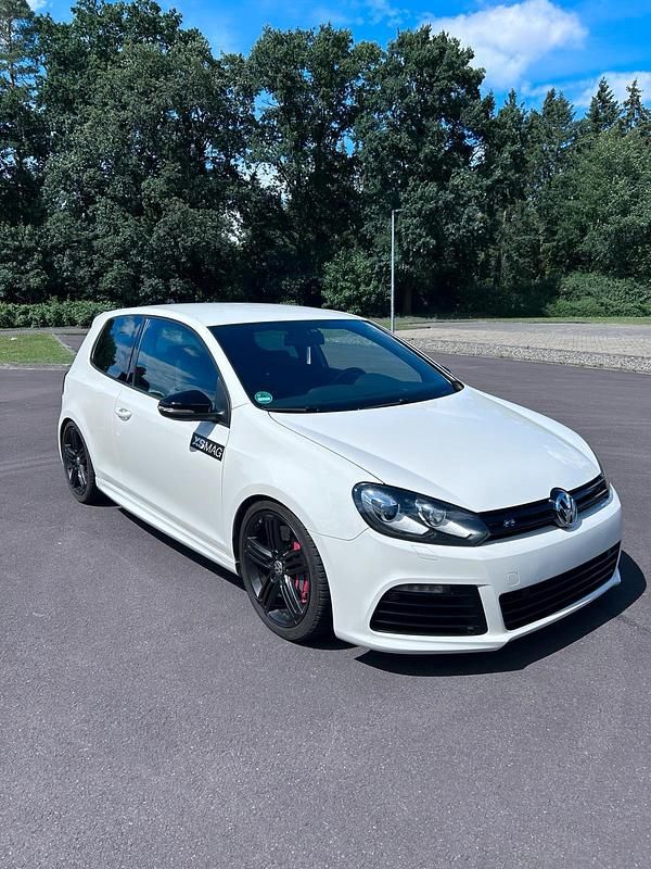 Weiß Gebraucht 2011 VW Golf VI R Kleinwagen | 13.000 € - Bild 1/4