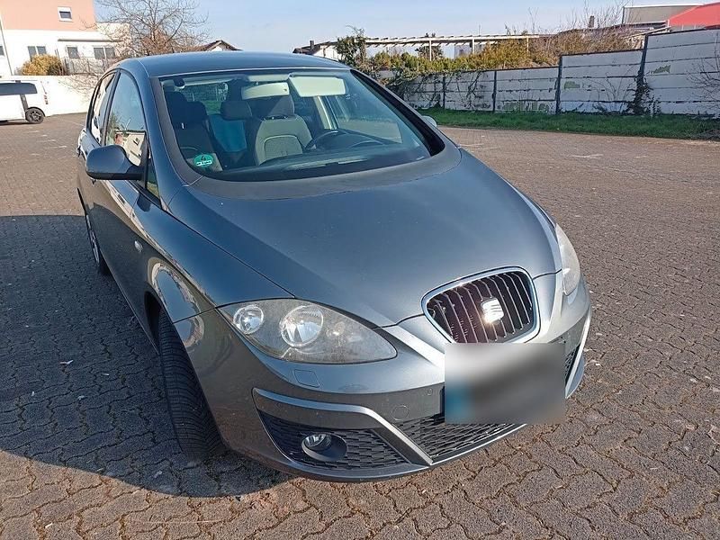 Gebraucht Seat Altea 125 PS (91 kW) 2013 Grau Kleinwagen