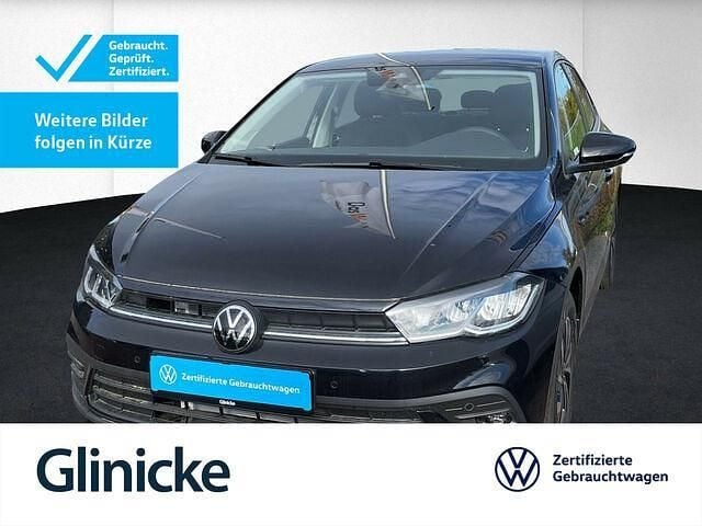 Gebraucht VW Polo Life 95 PS (69 kW) 2023 Deep black perleffekt Limousine
