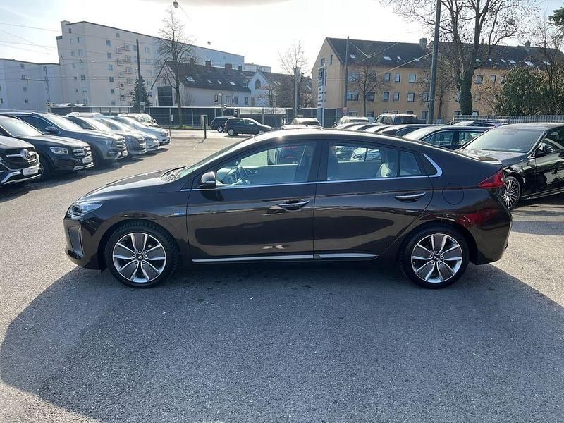 Gebraucht Hyundai Ioniq 141 PS (103 kW) 2019 Braun Kleinwagen