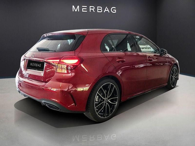 Gebraucht Mercedes A200 AMG 222 PS (163 kW) 2025 Patagonienrot bright Limousine