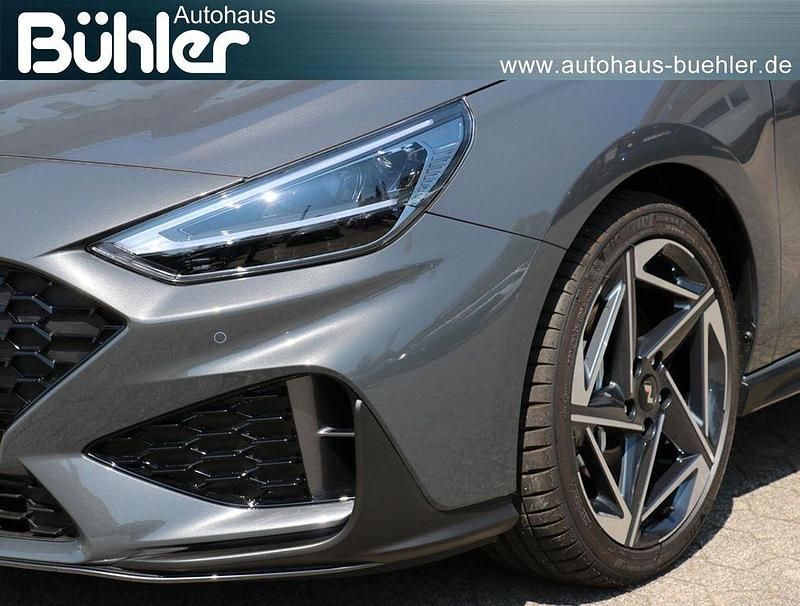 Neu Hyundai i30 N Line 140 PS (102 kW) 2025 Ecotronic grey mineraleffekt Limousine