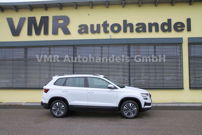 Moonweiss metallic Neu 2025 Skoda Karoq SUV | 37.350 € (Guter Preis) - Bild 1/4
