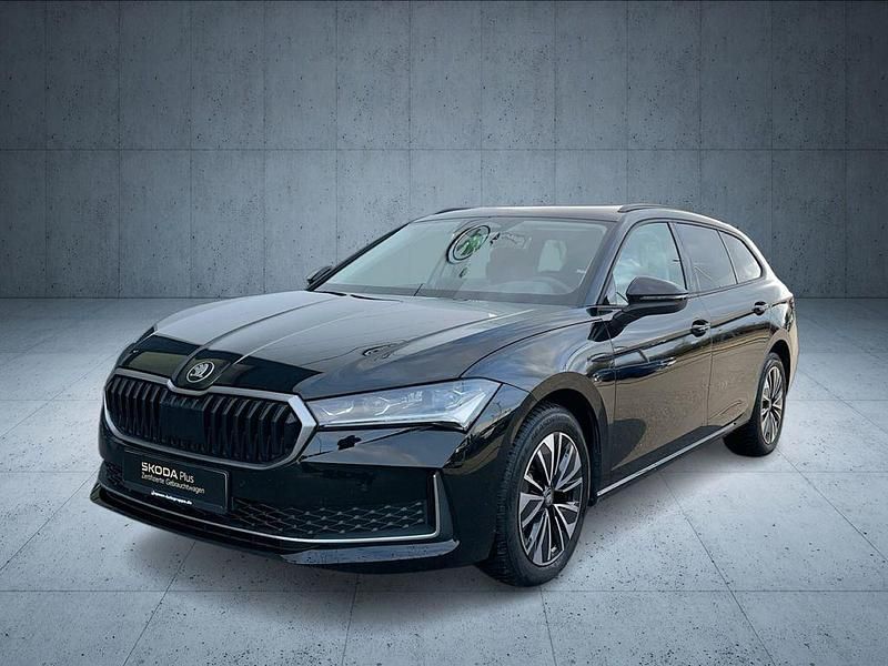 Gebraucht Skoda Superb Selection 150 PS (110 kW) 2025 Onyxschwarz metallic Kombi