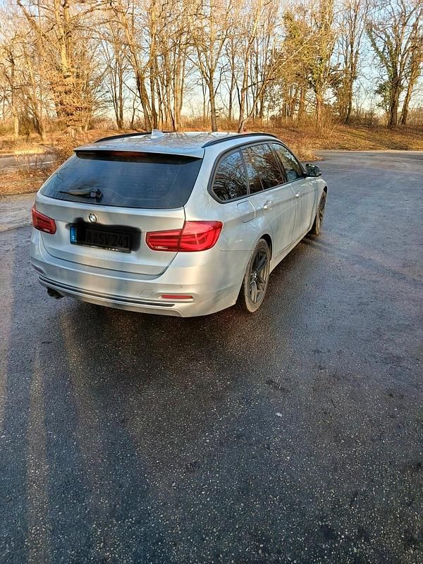 Gebraucht BMW 320 Sport Line 190 PS (139 kW) 2017 Silber Kombi