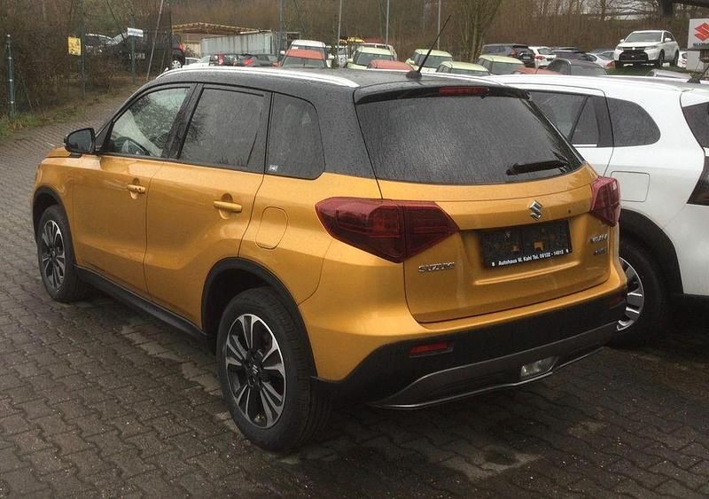 Gebraucht Suzuki Vitara Comfort+ 129 PS (94 kW) 2022 SUV
