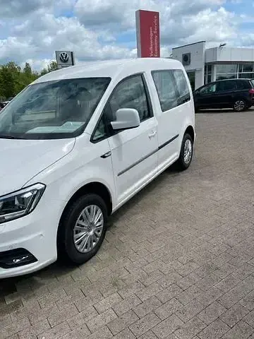 Gebraucht VW Caddy 102 PS (75 kW) 2019 Candyweiß Van / Kleinbus