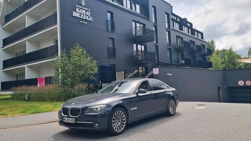 Schwarz Gebraucht 2009 BMW 730 Limousine | 6.900 € (Guter Preis) - Bild 1/4