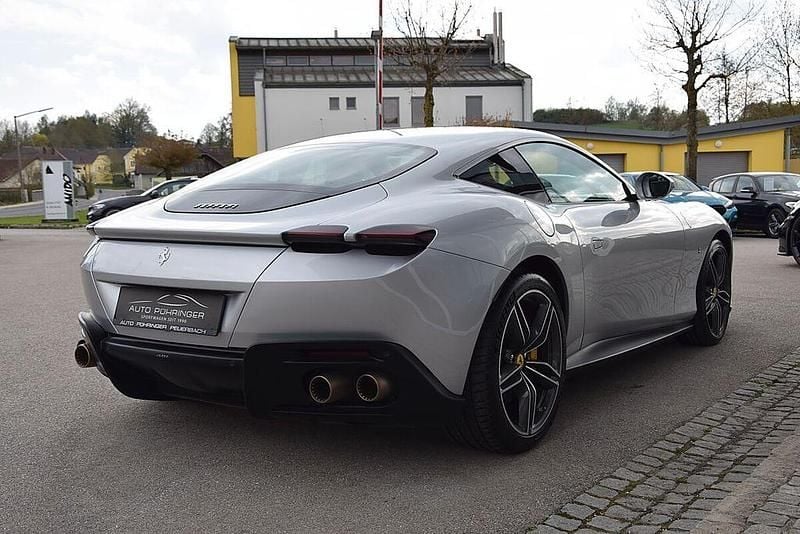 Second-hand Ferrari Roma 620 CP (456 kW) 2021 Argintiu Coupe